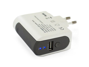 Transformador USB 1A + Bateria Externa 2000mAh Branca Muvit